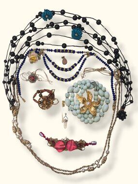 LEO - Vintage Jewelry Lot - 071